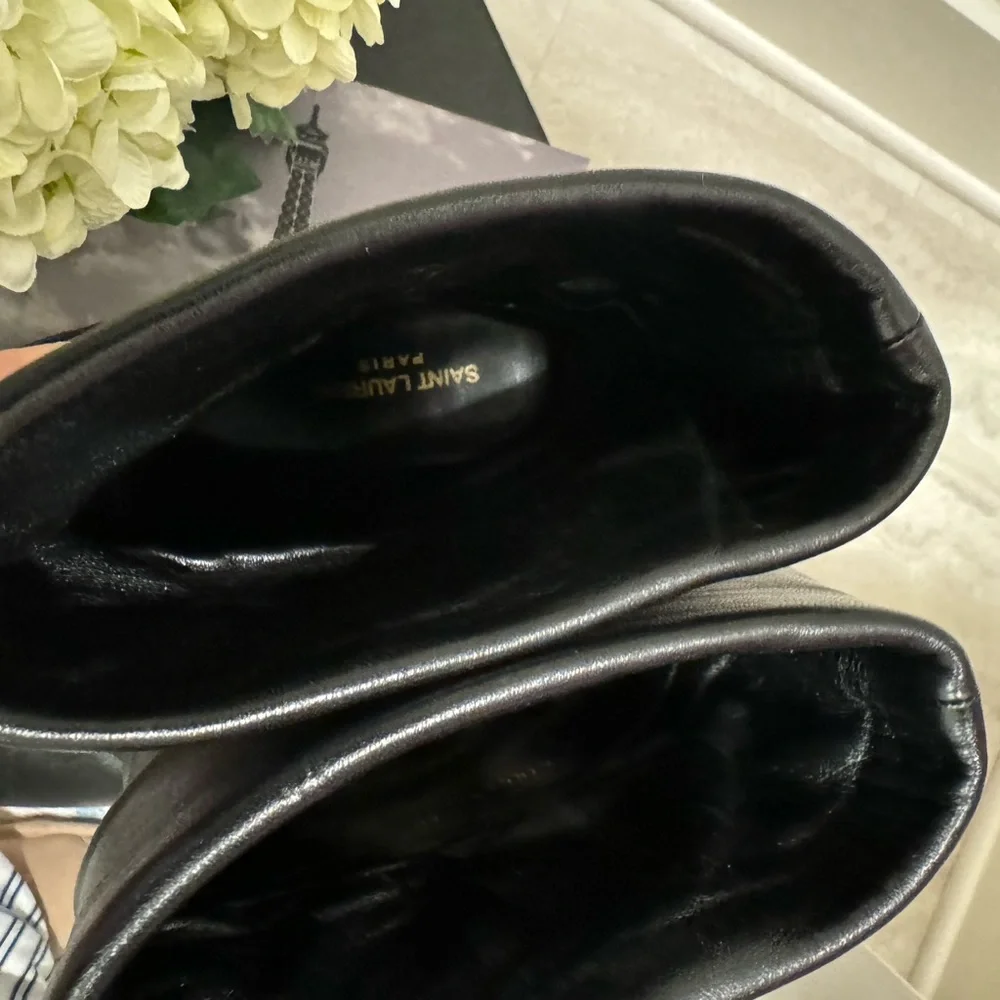 Yves Saint Laurent Black Pointed-Toe Folded-Cuff Leather Ankle Boots